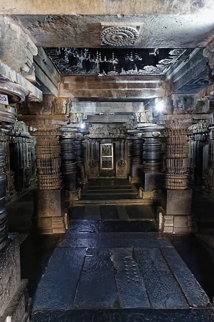 Somnathpur-Temple de Keshava-014